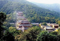 Hangzhou Hiking Tour  -- Temple Visiting and North Peak